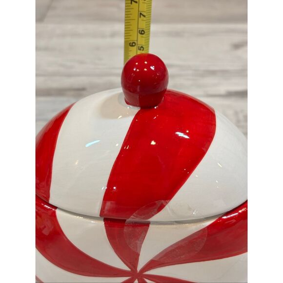 Target Bullseye Gingerbread Men Plush and Peppermint Cookie Jar Christmas Decor - Picture 10 of 10